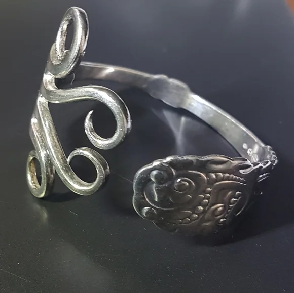 Bracelet - Picture 2 of 5